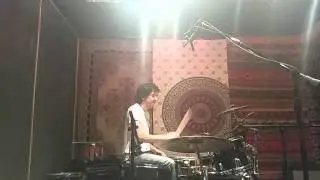Yogi Lonich - drumming, 32nd note snare/hat/ride