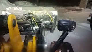 Hiekoitus hommia JCB 409 ! 🚜❄️👌