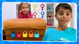 Emir and Ela are looking for 5 keys to open the treasure chest!
