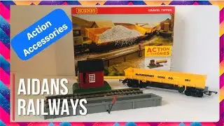 Hornby Action Accessories - Hornby R8134 Gravel Tipper - Mechanically Operated Accessory