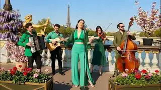 Paris in Pink Chansons d'Amour – French Love Songs to Feel Beautiful, Calm, and Deeply Romantic