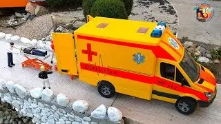 RC CAR AMBULANCE Rescue Mission!! RC BRUDER MERCEDES Sprinter
