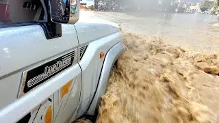 Новый Land Cruiser 70 серии под дождем 🌧 ☔️