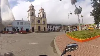 37 Llegando a Pueblo Rico - Risaralda. Tour en moto por Colombia.