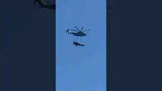 US military moving a F-35 by helicopter over Carolina Beach NC. #usa #military #modernwarfare