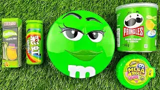 Satisfying Video | Unpacking 1 Rainbow M&M'S Containers with Color Candy ASMR green