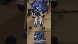 Blokees TFOne Soundwave mini review! #stopmotion #blokeestransformers #transformers #soundwave