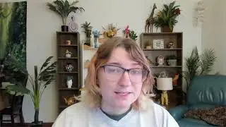 DeTrans Awareness: Laura &ndash; 'Trauma, Transition, and Detransition'
