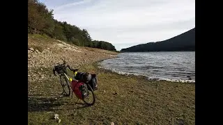 Parco dei Cento Laghi in bicicletta. Appennino parmense, Passo del Lagastrello e Passo della Colla.