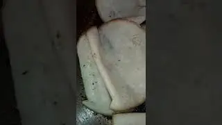 Smoked turkey breast slices getting warmed up to make a sandwich.🥪  😋😋😋👍🏼👍🏼👍🏼😁😁😁
