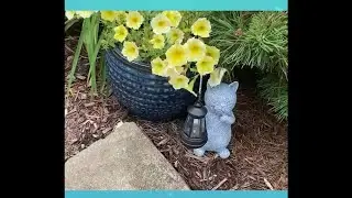 Whimsical Solar Garden Kitty Statue with Lantern by Qeeman Brand! Great Gift for Cat Lovers!