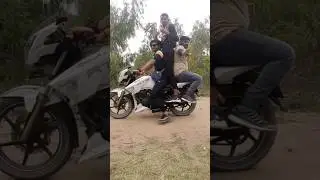 bike me jaghh kam pdh gayi || #shorts #shortsfeed #biker #uk07riders