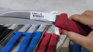 Unboxing berbagai pisau Victorinox Switzerland