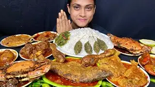 Crab Curry Pomfret Fish Curry Hilsa Fish Curry Prawn Curry Chicken Curry Mutton Curry Rice Eating