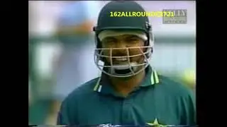 Andrew Symonds Bowling vs Pakistan ODI Match