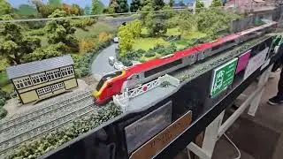 Croydon model railway society uk club member N gauge Virgin Voyager class on club maxwell nov26th25.