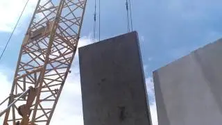 Levantando paredes para bodegas prefabricadas