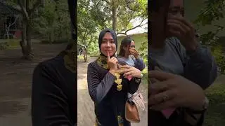 Mbak Nia Dirgha Pakai Kebaya