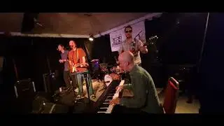 The David Tattersall Group performs The Rolling Stones' 
