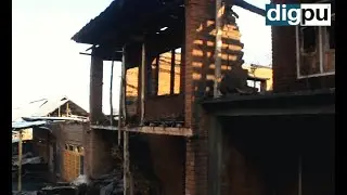 Fire incident leaves two families homeless in south Kashmir&rsquo;s Pulwama | Digpu Exclusive Kashmir News