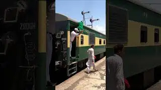 Pakistan Railways Incharge Guard Life #trainmanager #railwayguard #pakistan