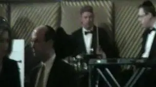 George Hooks, Tzvi Rada, Ron Bertolet and Chaim Golynsky Play Vayehi And Od Yishoma At The Sands.mp4