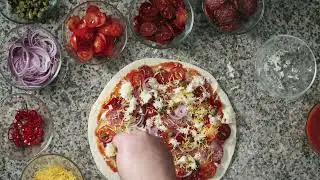 Globetrotting Gourmet Meets Tech Savvy