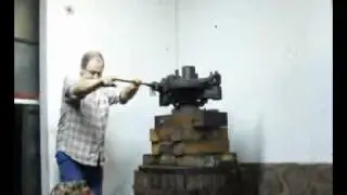 Mikelestonean sagardoa egiten