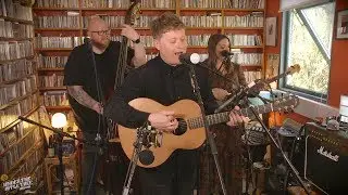 Harry Pane - 'Volcano' (Damien Rice cover) | #UnderTheAppleTree
