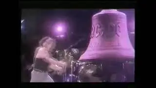 An&uacute;ncio do primeiro concerto dos ACDC em Portugal 1996