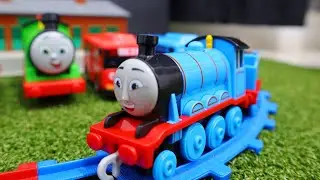 Merakit Mainan Kereta Api Thomas and Friends, Tayo Si Bus Kecil , Unboxing Mainan Kereta Api ASMR 45