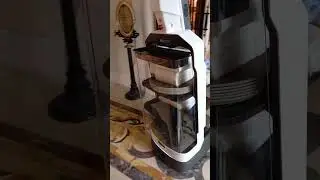#theleightonhilhongkong,,,😮Robotcrew..naghahatid ng delivery sa room,,hitech,,,