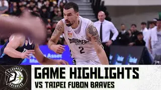 Anthony Tucker with 11 points vs Taipei Fubon Braves