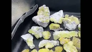 # Brucite specimens $$Stunning quality Brucite specimens available for sale.Weight: 2.320 kg.Dm
