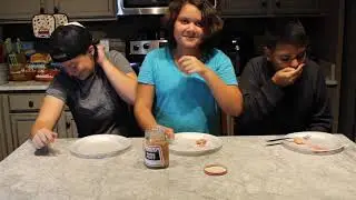 The Owens Try PIGS FEET!!!!!!