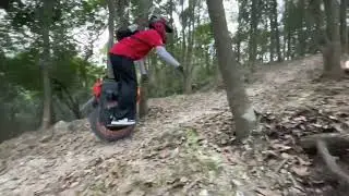樂行天下V13山路騎行，強大動力很明顯