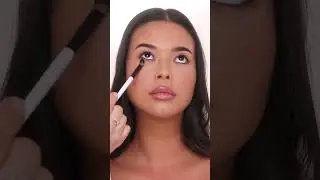 SIGNATURE EYE SCULPT
