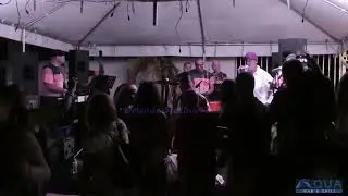 Con El Juyuyuyu Viti Ruiz