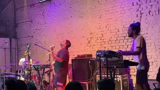 DCF Shapes - Rock that bass