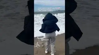 Are u also scared from high waved ? #beach #beachgirl #sea #trendingshorts #shorts #shortvideos