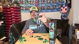 GI Joe Classified Walmart Exclusive #170 Ghost Viper & DIRE Wolf review 