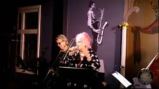 Eleto Jazz Room. Carol Grimes Trio. Snake