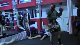 Muay Thai Documentary / Knowlesy Academy