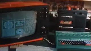 Nov&yacute; person&aacute;lny poč&iacute;tač PMD 85 (1984)