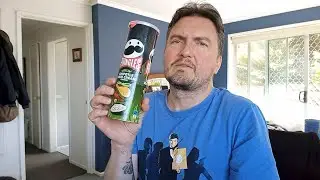 Pringles: Sizzlin' Chipotle Sour Cream Flavour - Food Review.