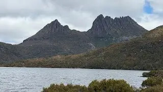 Hiking Cradle Mountain, Tasmania, Australia