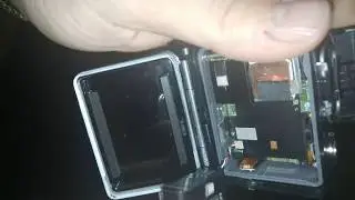 HOW TO PULL THE BATTERY - GoPro Hero + (Hero Plus)
