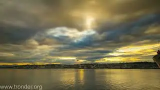 Troms&oslash;  - Troms&oslash;ya sunset