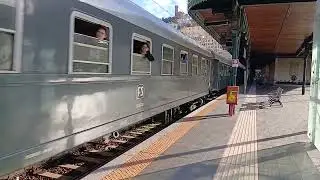 Treno storico Genova Brignole-Ventimiglia con e646 085+carrozze 45000 in partenza da Genova Principe