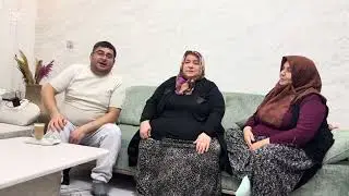 Bugünde Aşira yengeme boru çeşme muslukları ve lavabo taşi ve boya aldık Aşira yengemle 